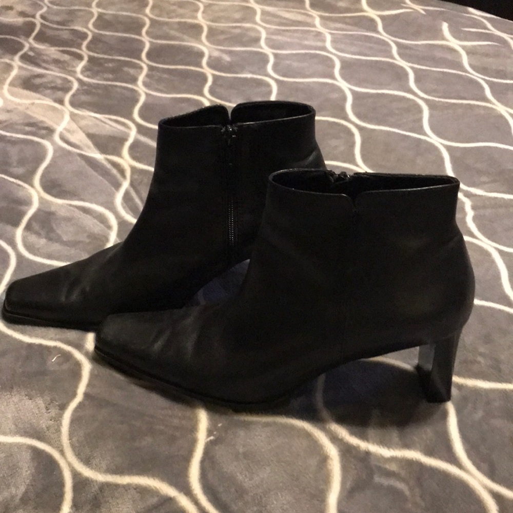 WM white MT ankle boots - Picture 3 of 3